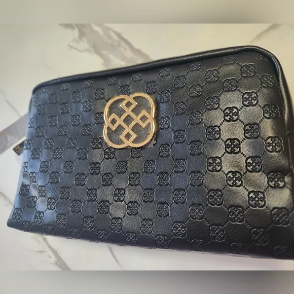 Travel Cosmetics Bag - Picture 1 of 8